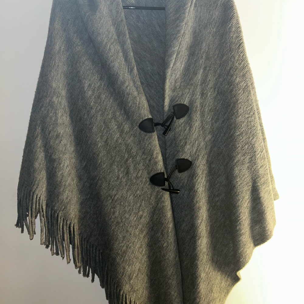 Francesca's Collections Gray Fringe Shawl
